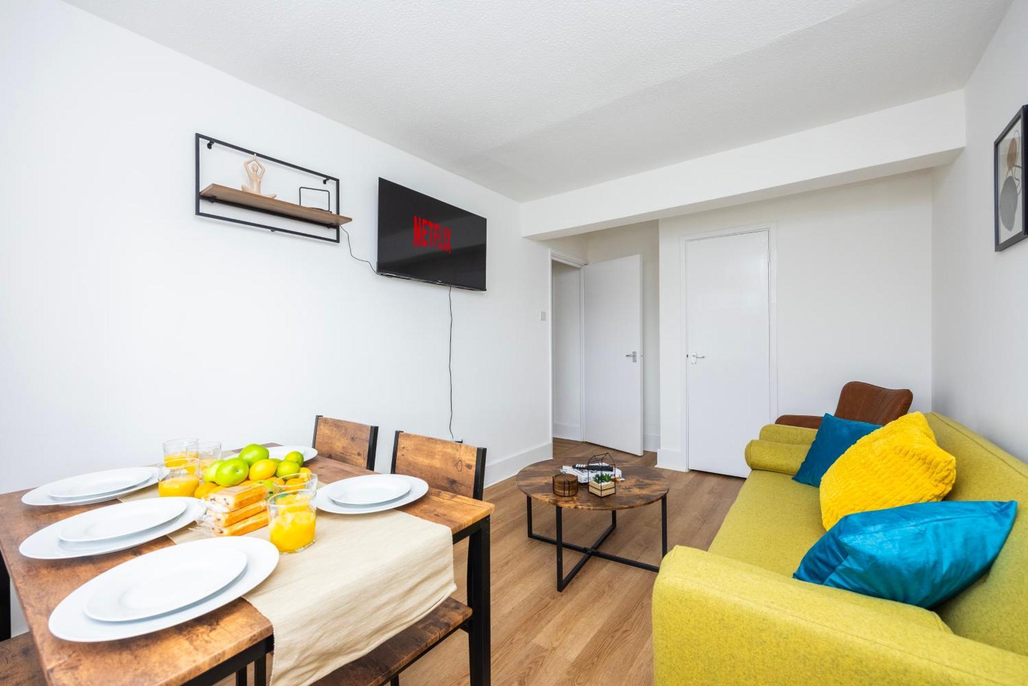 Excel O2 Stunning Large 3 Bedroom Apartment With Balcony ロンドン エクステリア 写真